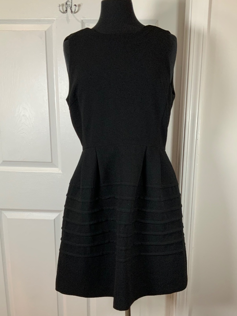 Madewell Black Sleeveless Utility Shift Mini Dress Pockets Minimalist Size 10 - Picture 2 of 10